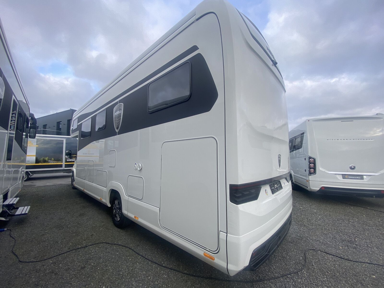 Fahrzeugabbildung Morelo Loft Alkoven 88 L AHK, Gastank, Spülmaschine