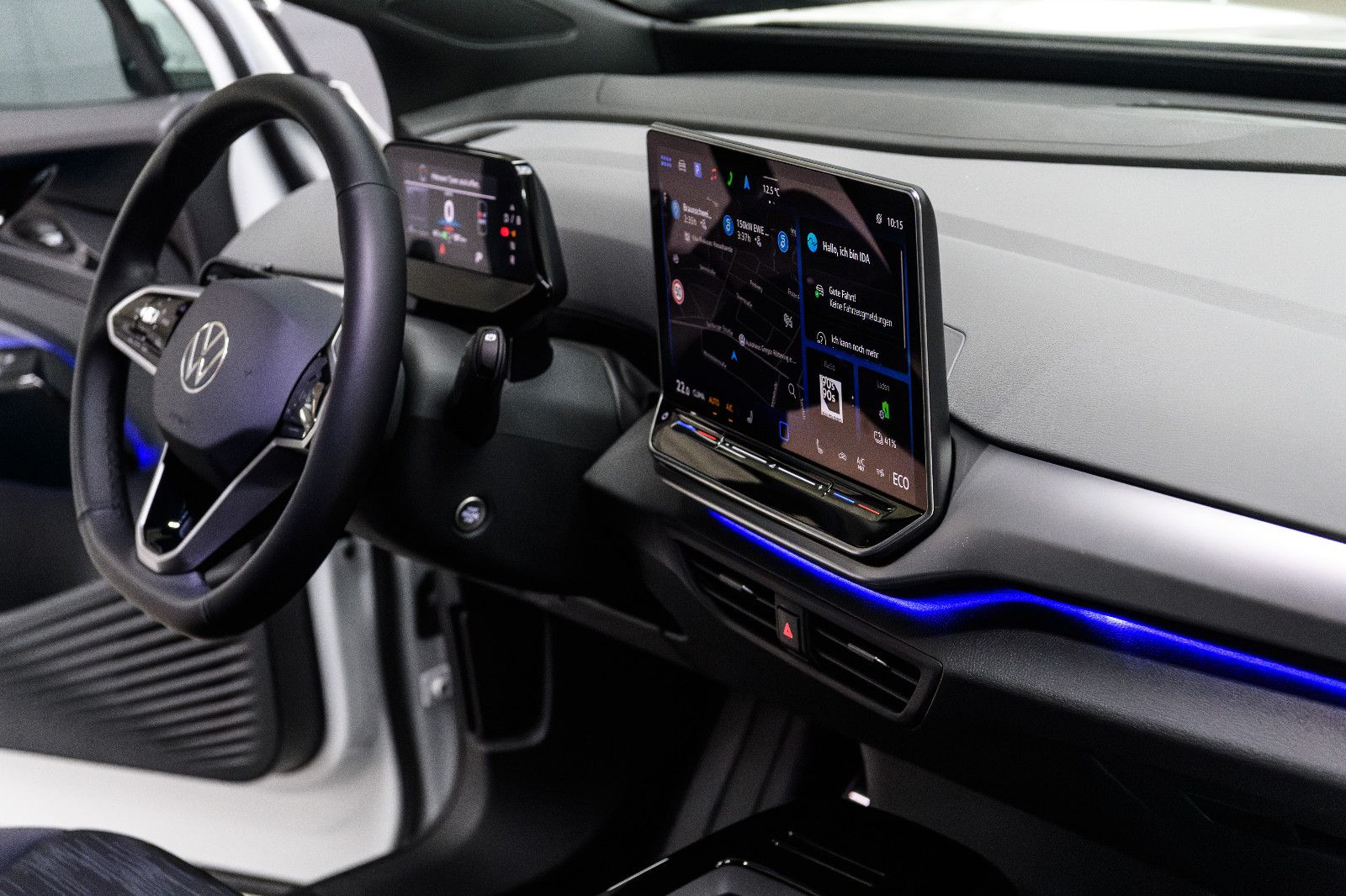 Fahrzeugabbildung Volkswagen ID.4 Pro IQ-LED+AHK+360°KAM+KEYLESS+WÄRMEP+DCC