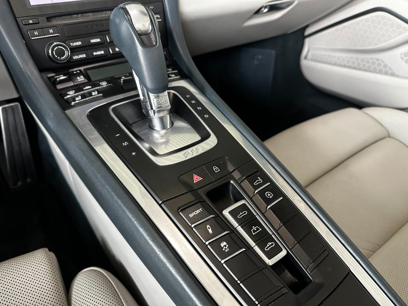 Fahrzeugabbildung Porsche 911 Urmodell, top zust., Bose, TÜV/KD neu