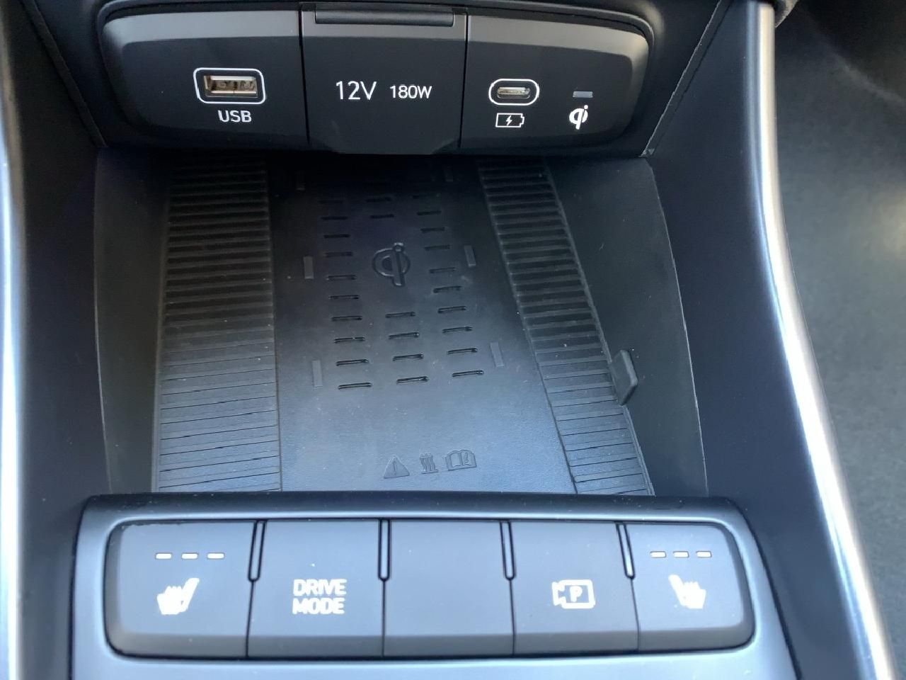 Fahrzeugabbildung Hyundai BAYON Blackline 2WD bis 30.07. FAST START*