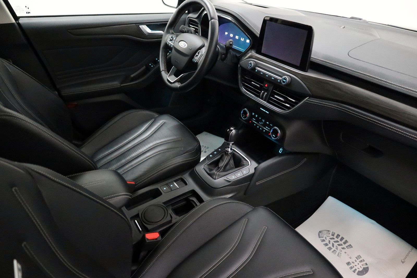 Fahrzeugabbildung Ford Focus Turnier Vignale, Kamera, Pano, Leder, LED