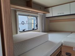 Sunlight T 67, Einzelbetten,Luftfederung,Lithiumbatterie
