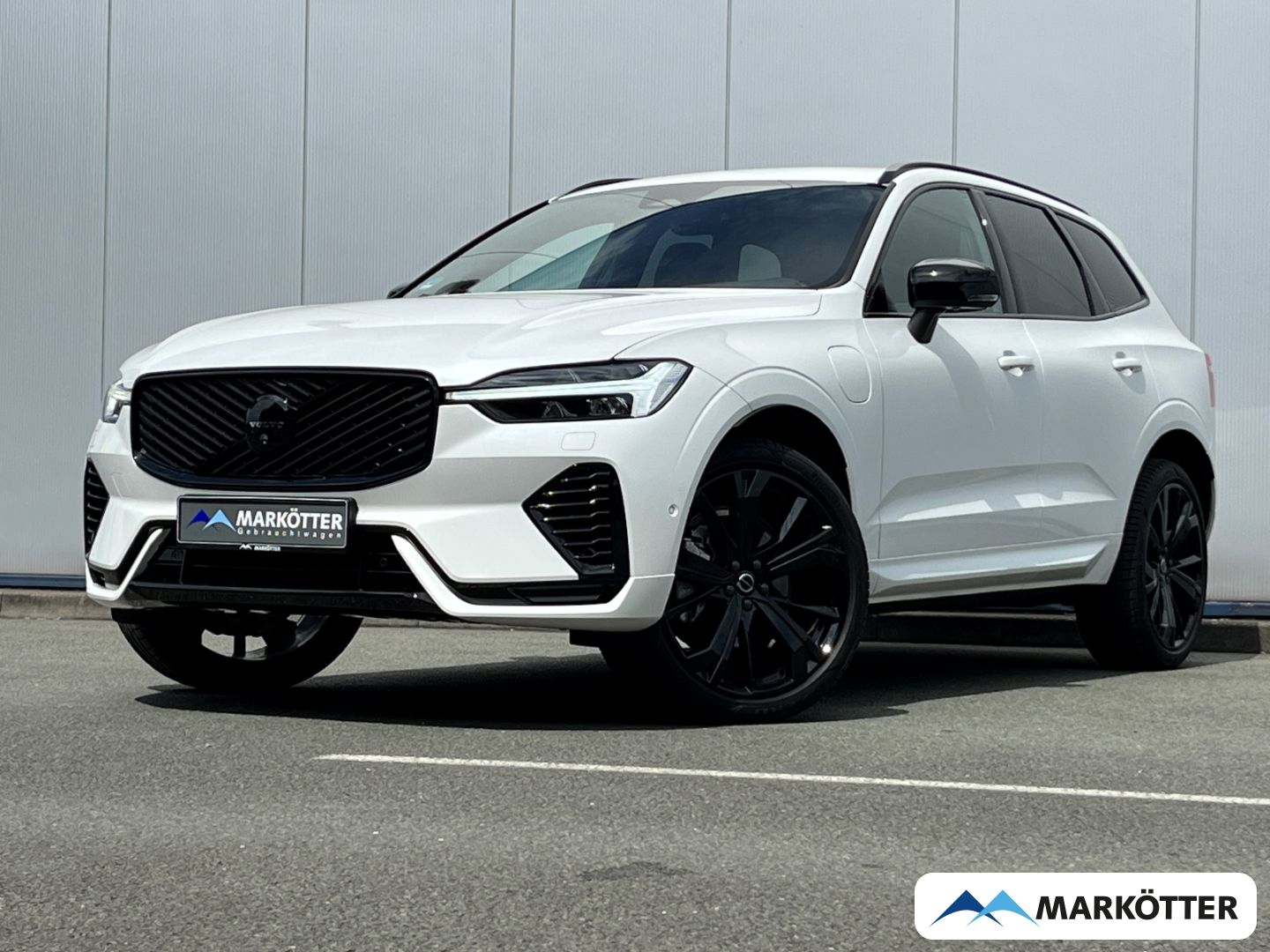 Volvo XC60 T8 AWD Plus Black Recharge ACC/H&K/AHK/360°