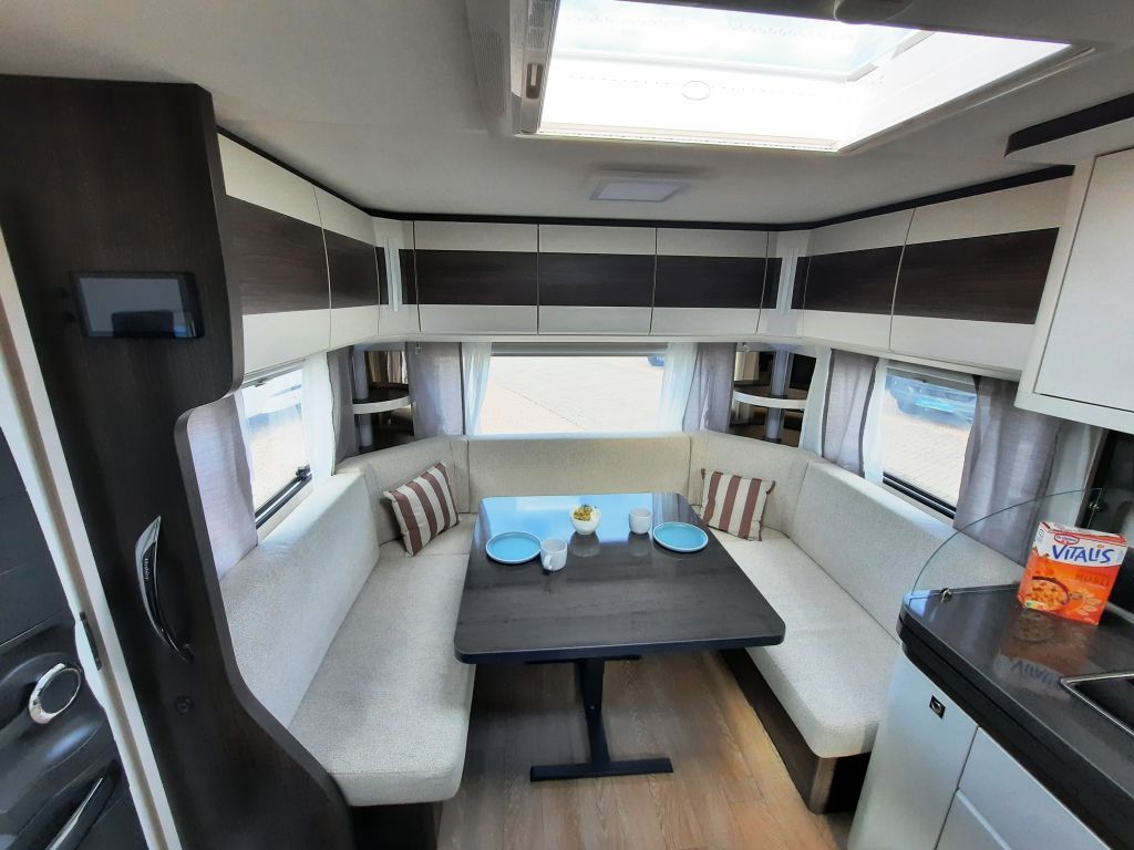Fahrzeugabbildung Hobby Prestige 720 UKFe Verfüg./Sparen Sie 5.903,- €
