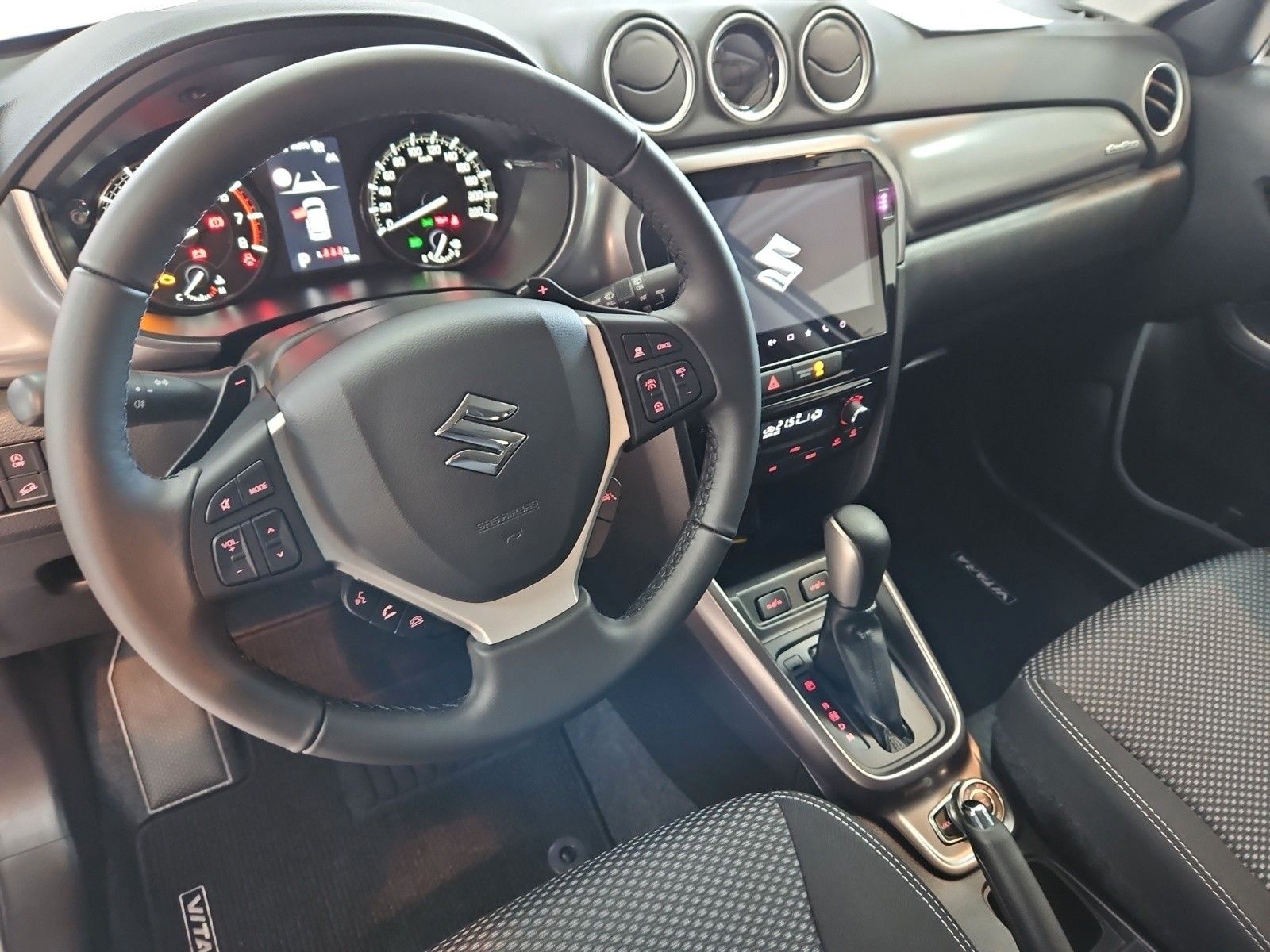 Fahrzeugabbildung Suzuki Vitara Comfort Allrad Automatik