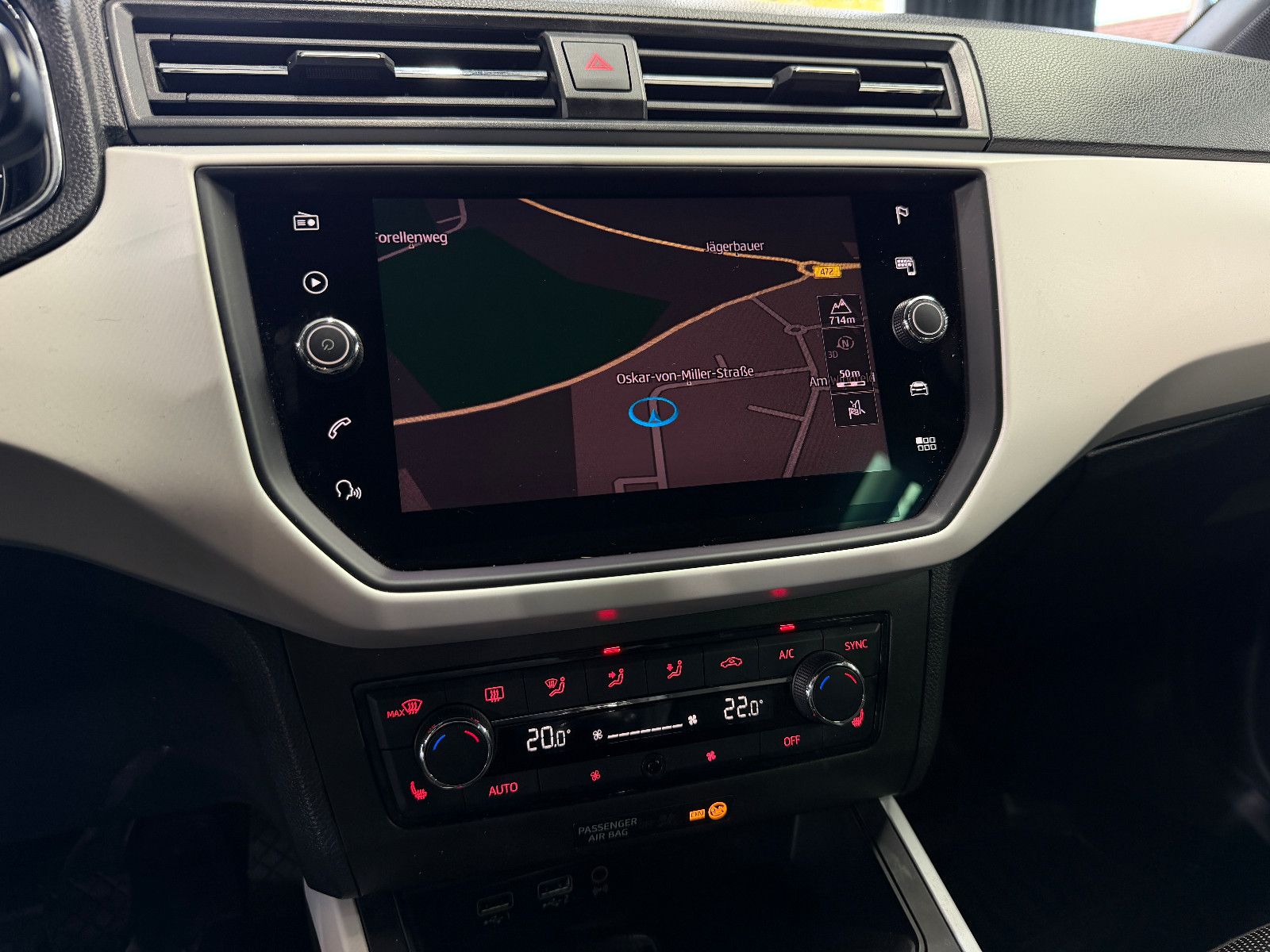 Fahrzeugabbildung SEAT Arona Xcellence|PDC|NAVI|ACC|LED