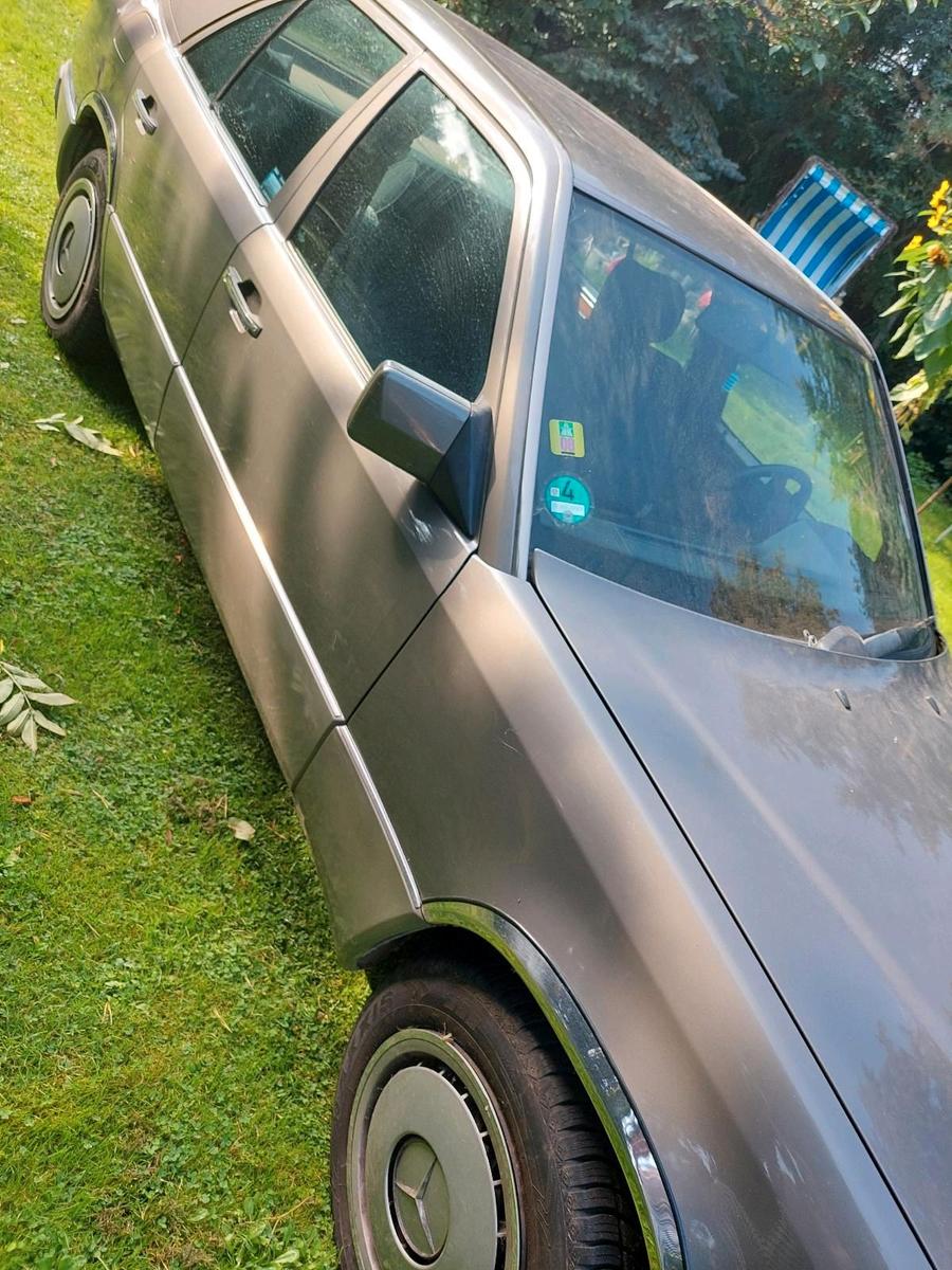 Mercedes-Benz 200