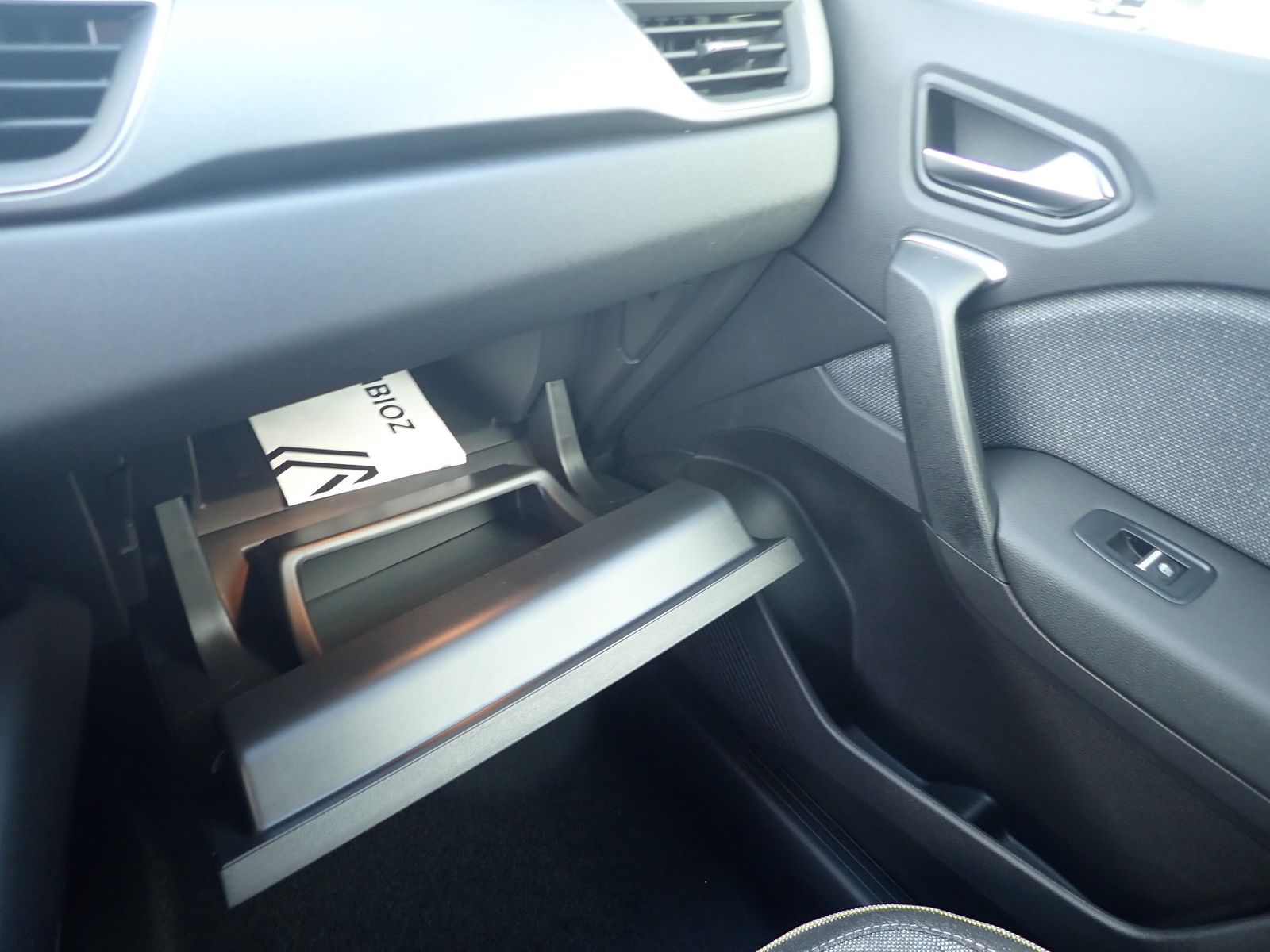 Fahrzeugabbildung Renault Symbioz KISS Full Hybrid E-Tech 160