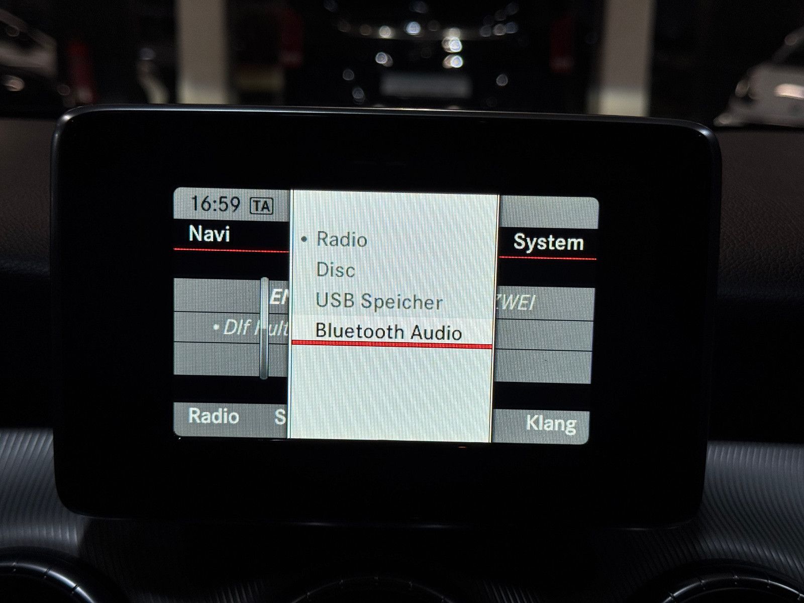 Fahrzeugabbildung Mercedes-Benz CLA 180 Coupe SPORTPAKET URBAN NIGHT NAVI KAMERA