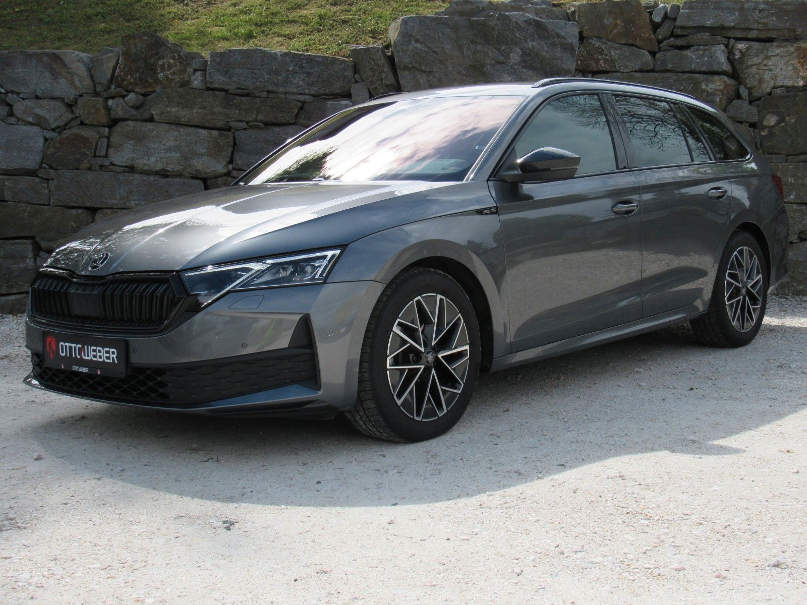 Skoda Octavia Combi 2.0 TSI DSG Sportline 4x4 TRAVEL imagem 3