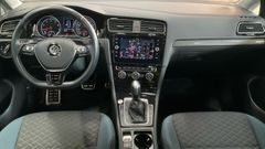 Fahrzeugabbildung Volkswagen Golf VII 1.5 TSI DSG IQ.DRIVE ACC Pano Standhzng