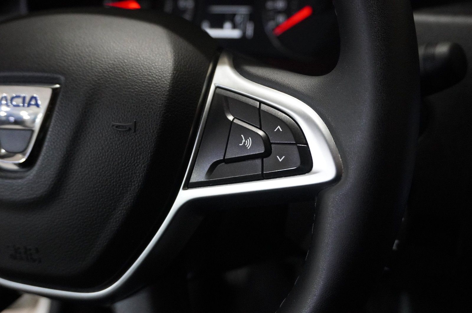 Fahrzeugabbildung Dacia Duster II 1.3 TCE PRESTIGE LED/KAMERA/SHZ/TEMP.