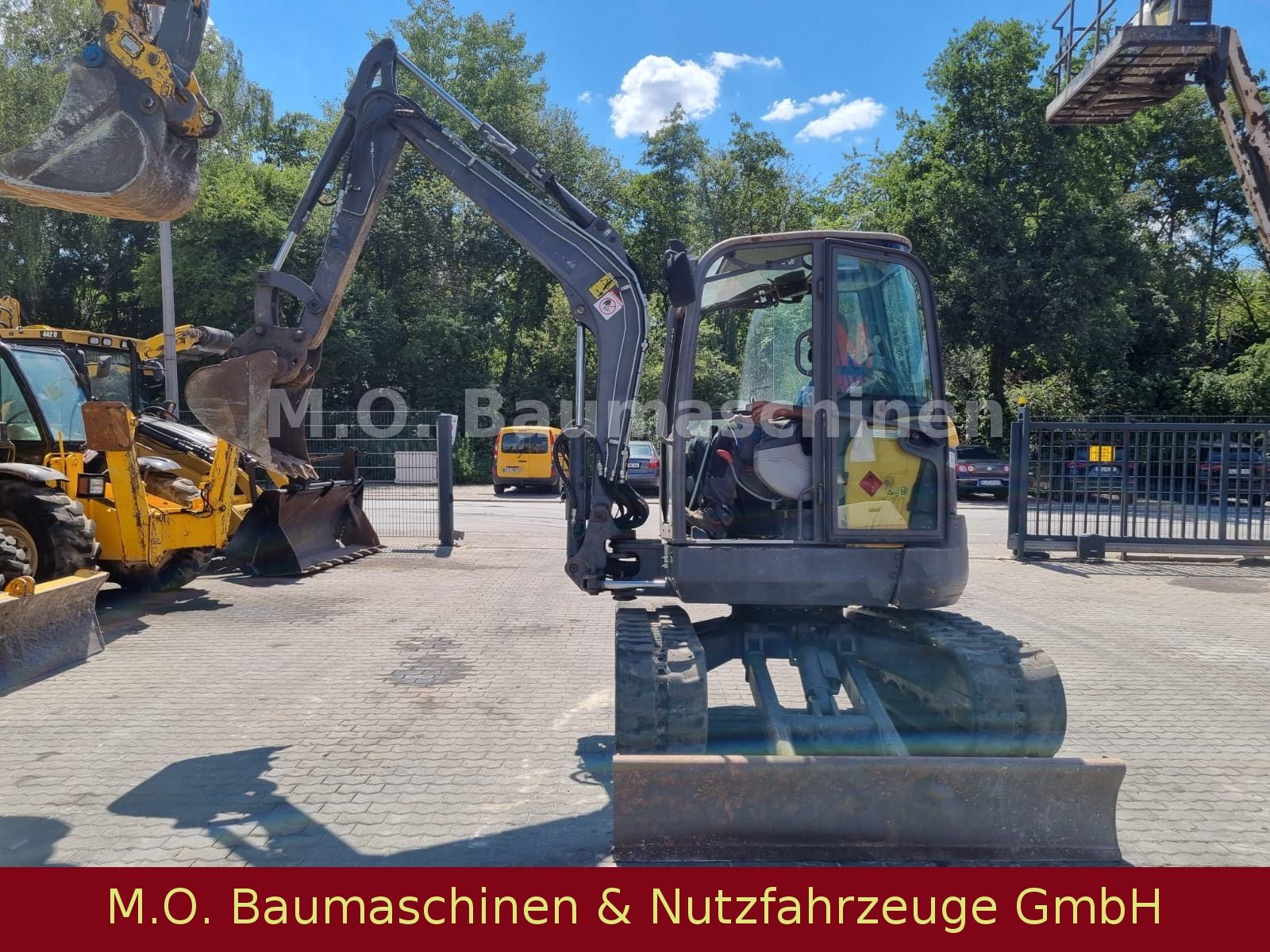 Fahrzeugabbildung Volvo ECR 48C / Hammerleitung