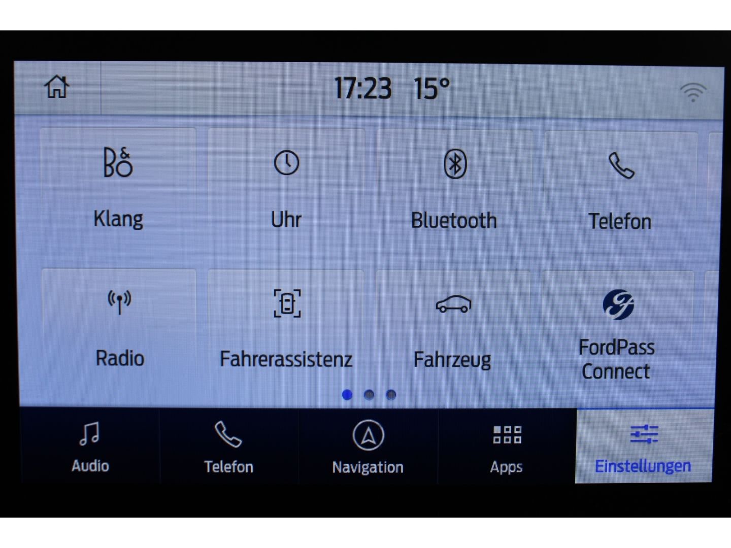 Fahrzeugabbildung Ford Kuga ST-Line X LED AHK Navi GJR Pano  RFK VZE TW