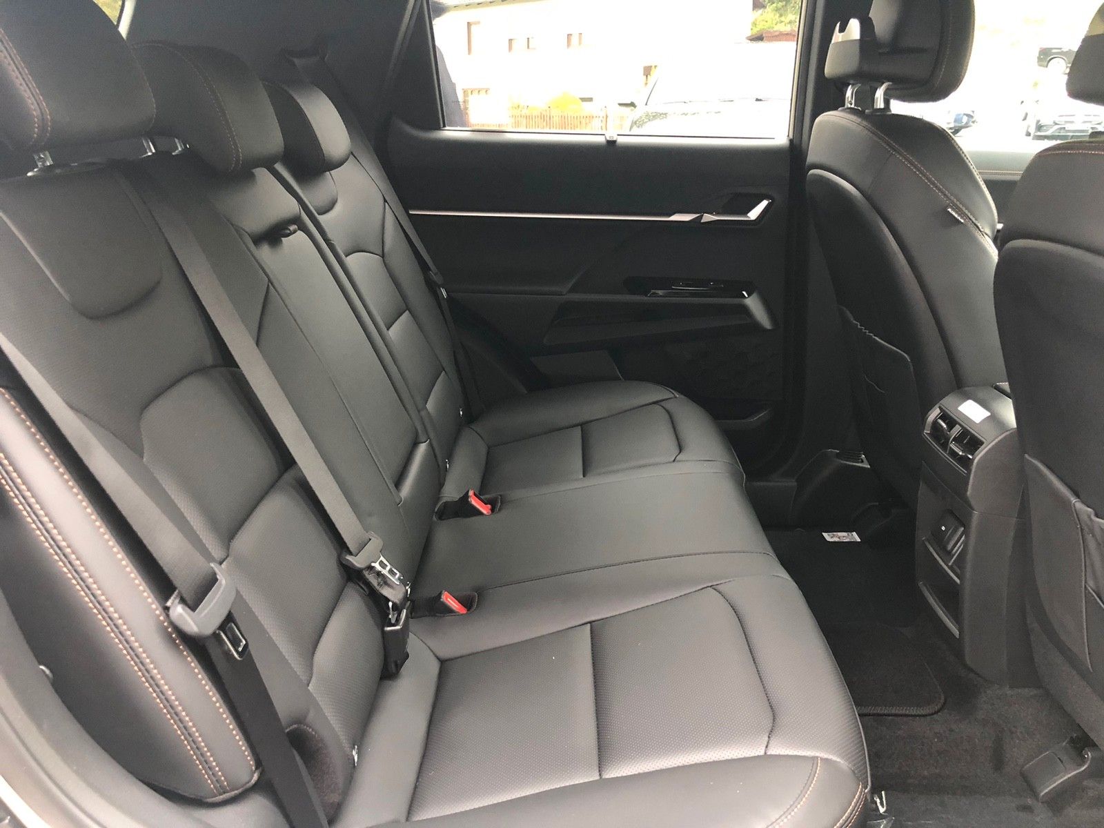 Fahrzeugabbildung Ssangyong Torres EVX PLATINUM WÄRMEPUMPE+NAVI+
