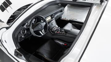 صورة مصغرة 27 لـ 2010 Mercedes-BENZ SLS AMG