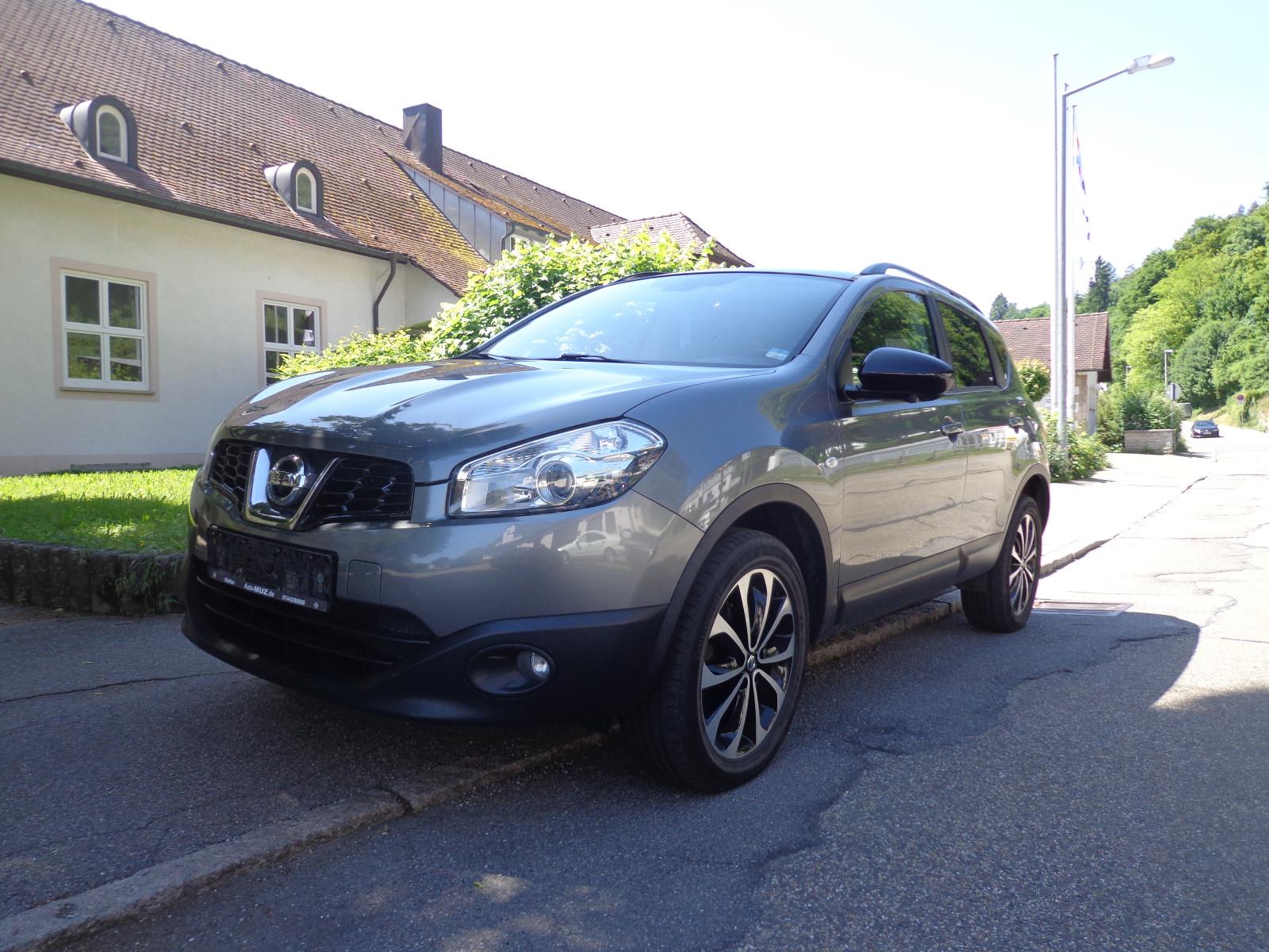 Nissan Qashqai 360 4X4 Navi Kamera Pano Alu Tekna
