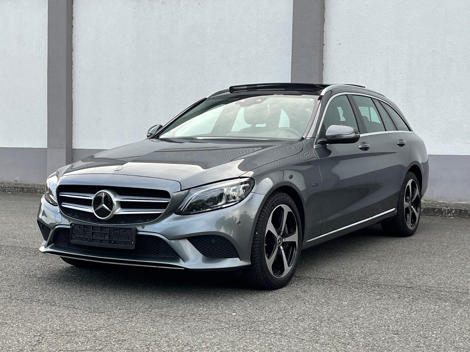 Mercedes-Benz C 300 C T-Modell 1.Hand/Panorama/19% MwSt.