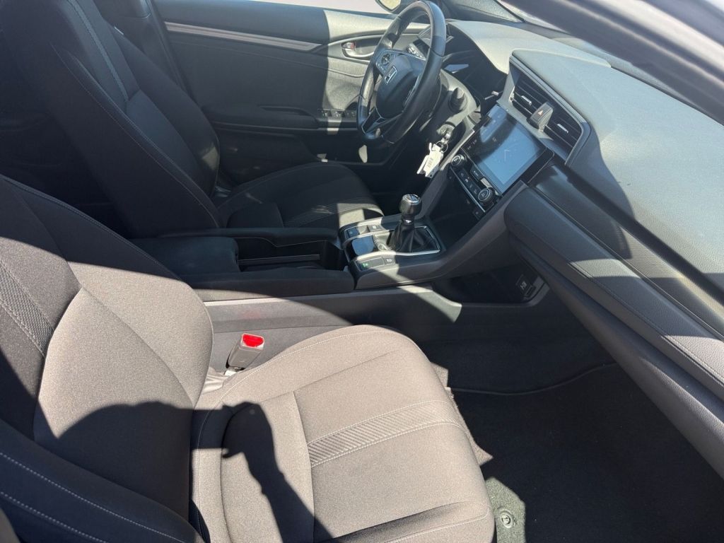 Fahrzeugabbildung Honda Civic 1.0 i-VTEC Turbo Executive