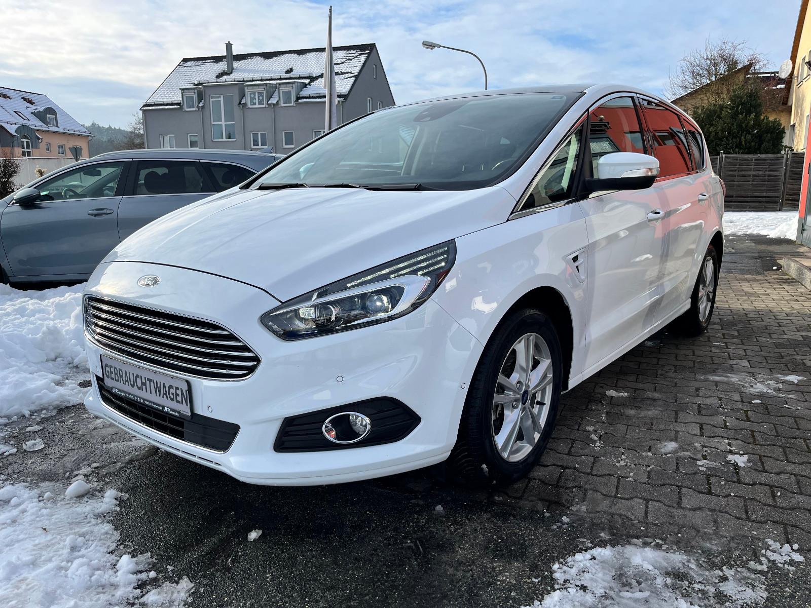 Ford S-Max Titanium 7Sitze Xenon Pano ACC Kamera  SHZ