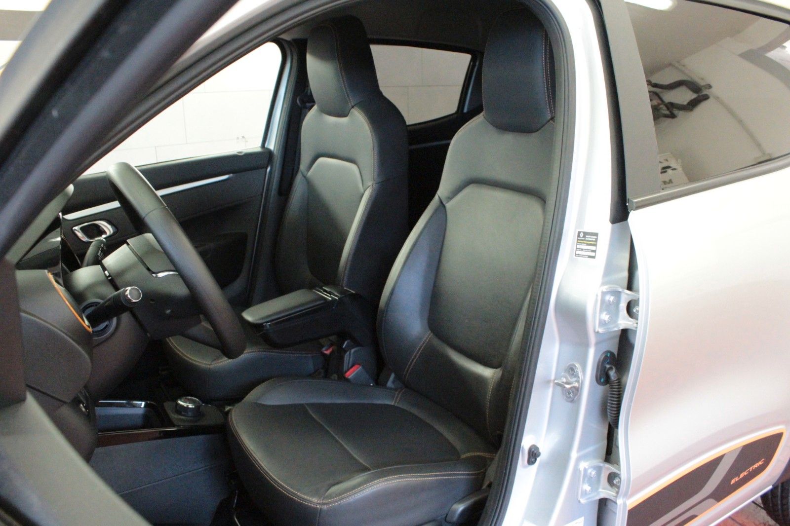Fahrzeugabbildung Dacia Spring 45 Electric Comfort *Look Paket