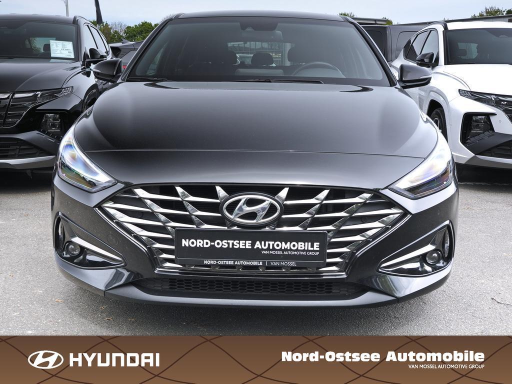 Hyundai i30 1.0 T-GDI CONNECT & GO SHZ LHZ LED NAVI