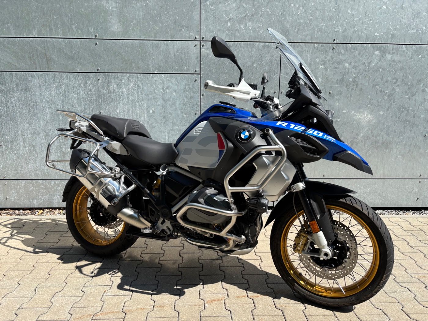 Fahrzeugabbildung BMW R 1250 GS Adventure HP 3 Pakete Tieferlegung BMW