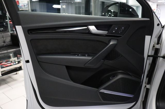 Fahrzeugabbildung Audi Q5 40 TDI Quattro S line Competition|PANO| 360°|