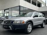 Volvo XC70 D5 AWD Momentum | Schalter | Leder