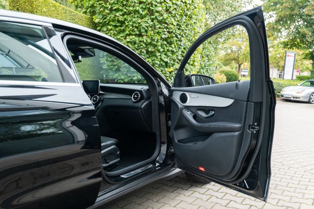 Mercedes-Benz GLC300 Coupe/ AMG LINE/ STANDH./ SPORT AGA/ LED