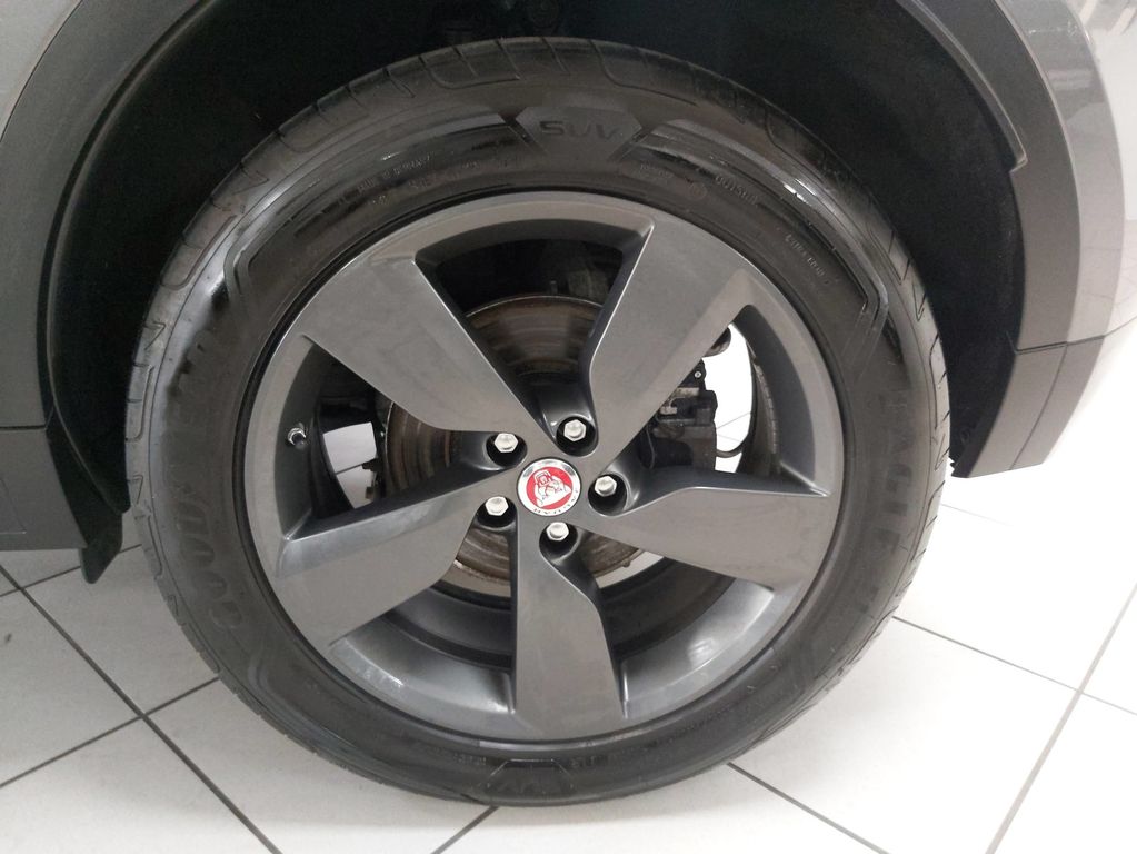 Jaguar E-Pace E-PACE AWD S PANO LEDER TOTW NETTO 23.200