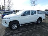 Mitsubishi L200 Doppelkabine 4WD / 4x4 AHK - weiße Mitsubishi L200