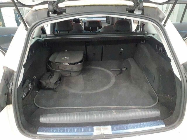 Fahrzeugabbildung Mercedes-Benz E 300de Avantgarde+Distr+Memory+360+Digital+AHK
