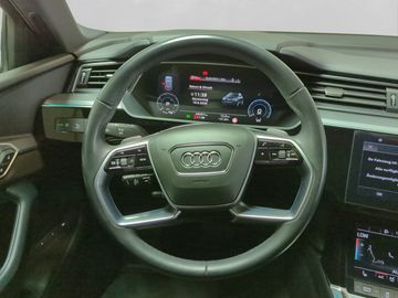 Audi Q8 e-tron - 9