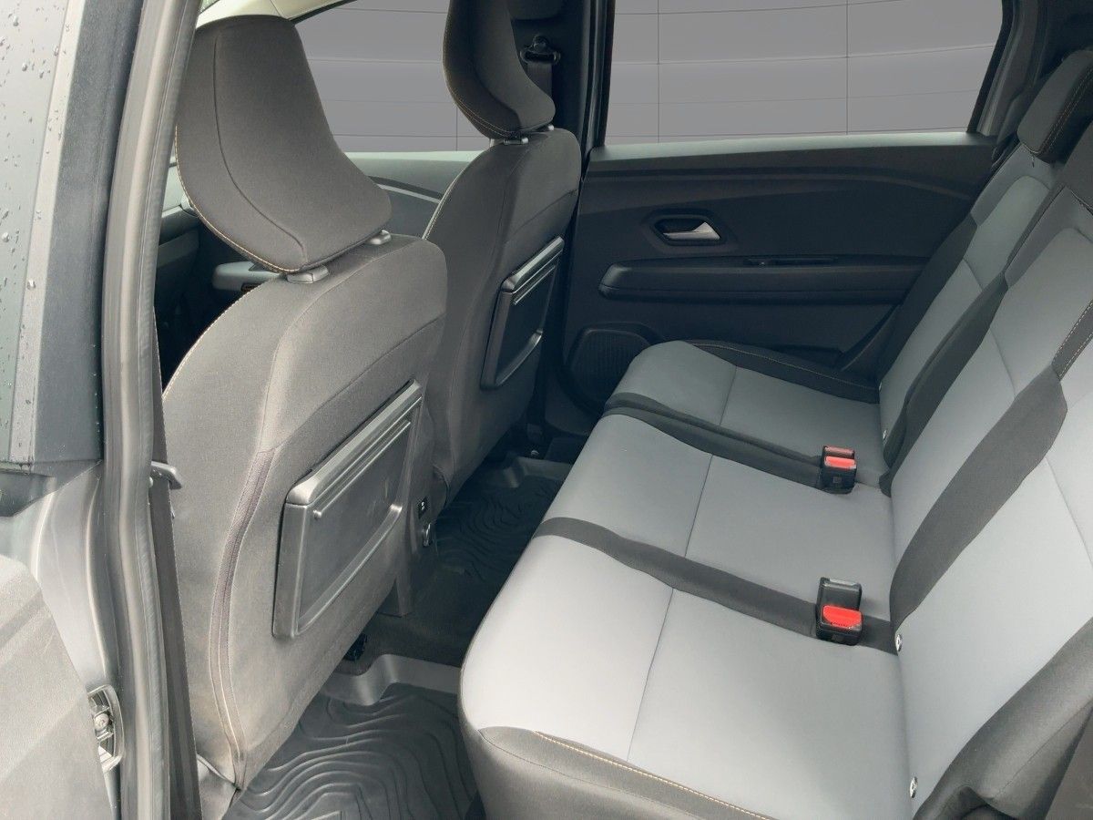 Fahrzeugabbildung Dacia Jogger Extreme+ TCe 100 (7-Sitzer)