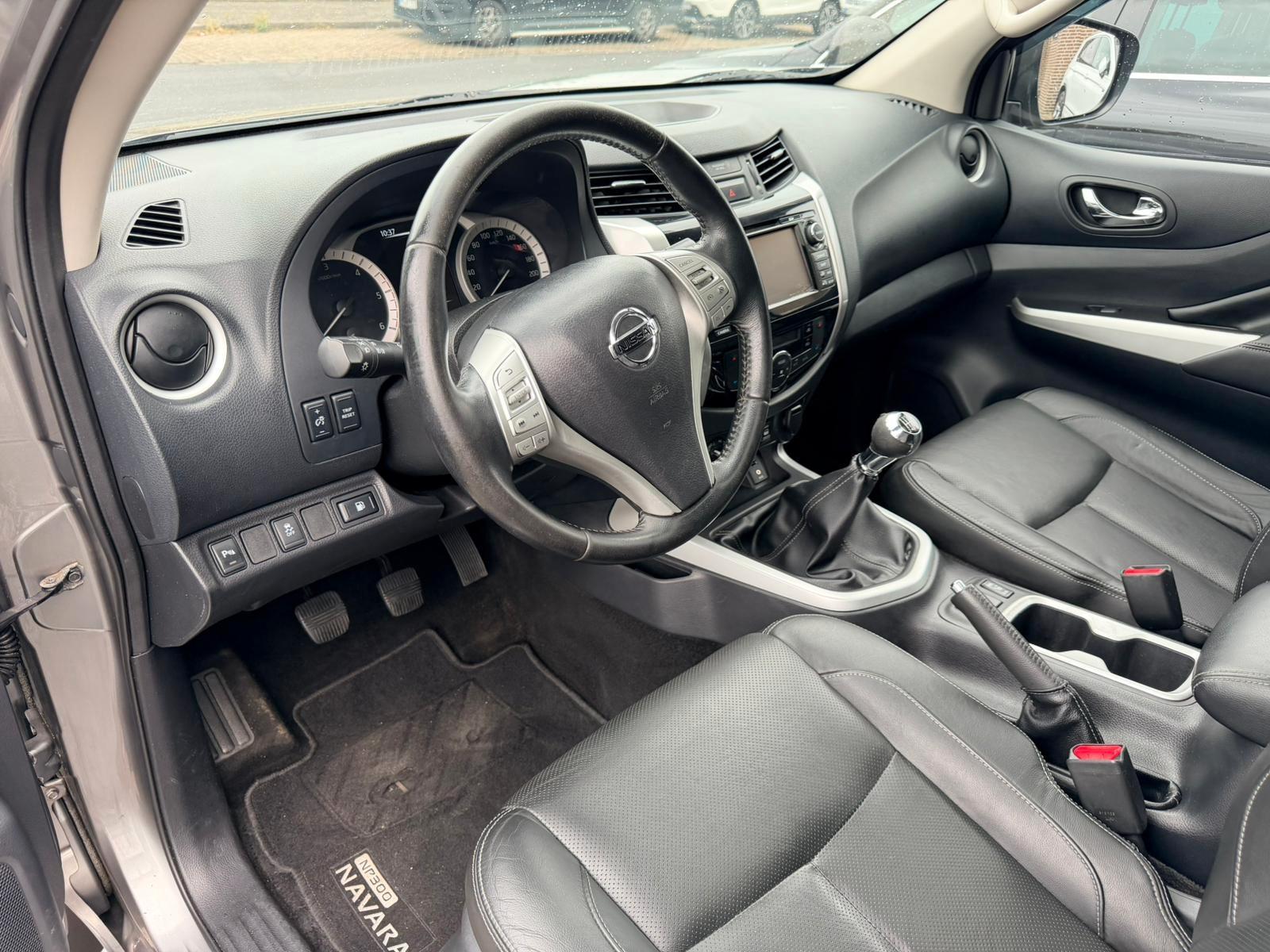 Nissan NP300 Tekna Double Cab4x4/RostFrei/360Kam