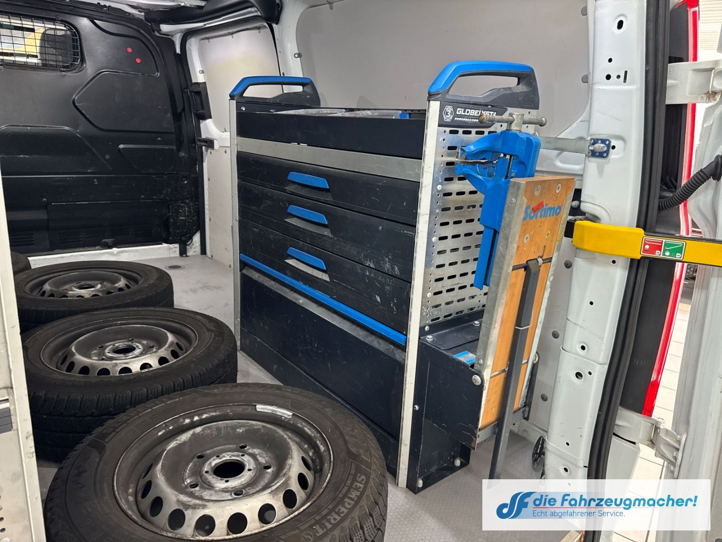 Fahrzeugabbildung Ford Transit Custom Werkstatt 340 L2 Trend Navi Apple