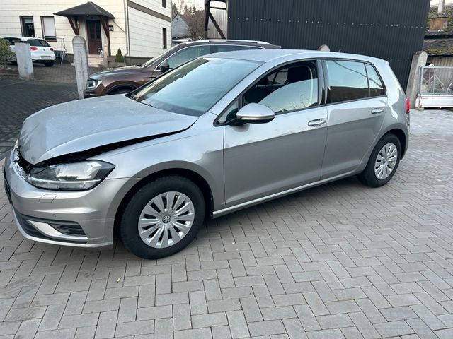 Volkswagen Golf VII Lim.BMT/Navi/Aus 1 Hand/ Fahrbereit