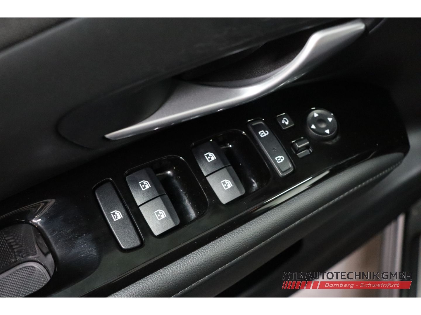Fahrzeugabbildung Hyundai Tucson Prime PHEV 1.6 T-GDi 4WD 97,4% SOH Navi S