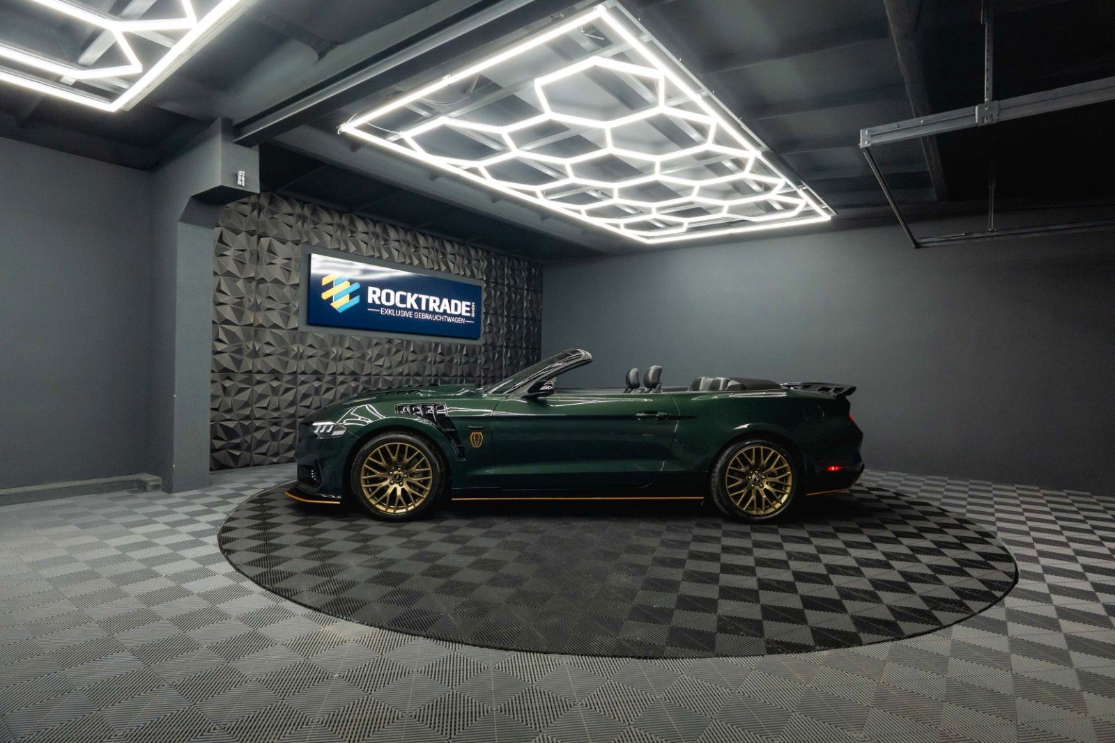 Fahrzeugabbildung Ford Mustang Cabrio DARK HORSE RockTrade Edition 19%