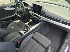 AUDI A4 Avant 45 TDI quattro 3.0 V6 Diesel S-line AUDI A4 Avant 45 TDI quattro 3.0 V6 Diesel S-line