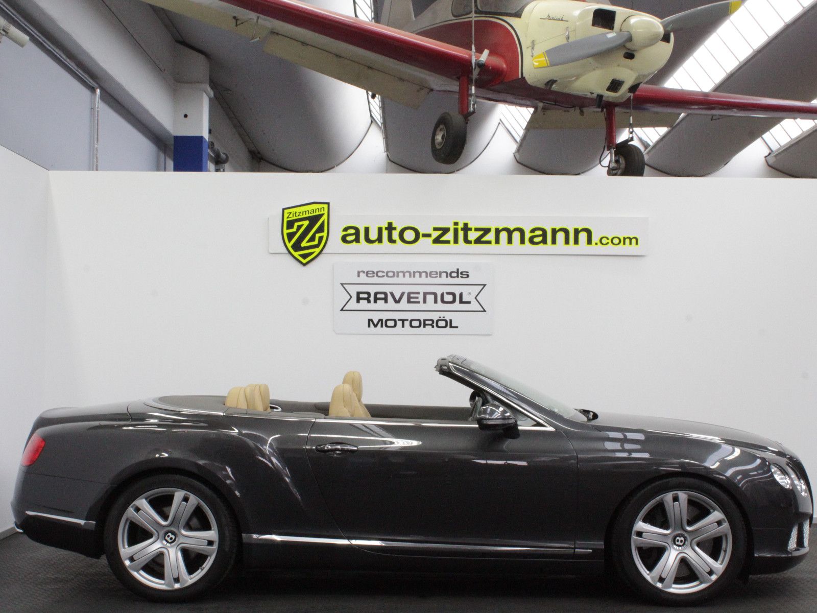 Fahrzeugabbildung Bentley Continental GTC/SCHECKHEFT/MASSAGE/KAMERA