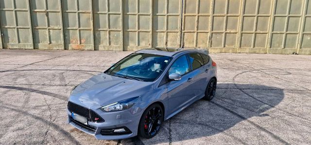 Ford FORD FOCUS TDCI ST PERFORMANCE