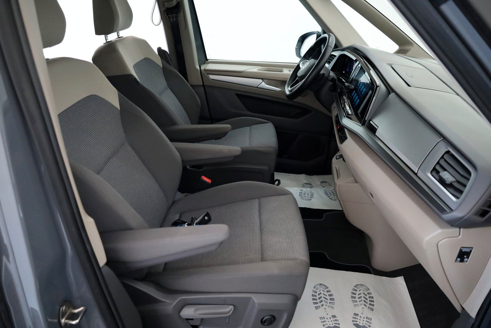 Fahrzeugabbildung Volkswagen T7 Multivan lang Space- Camper/Lounge/Slide,WR