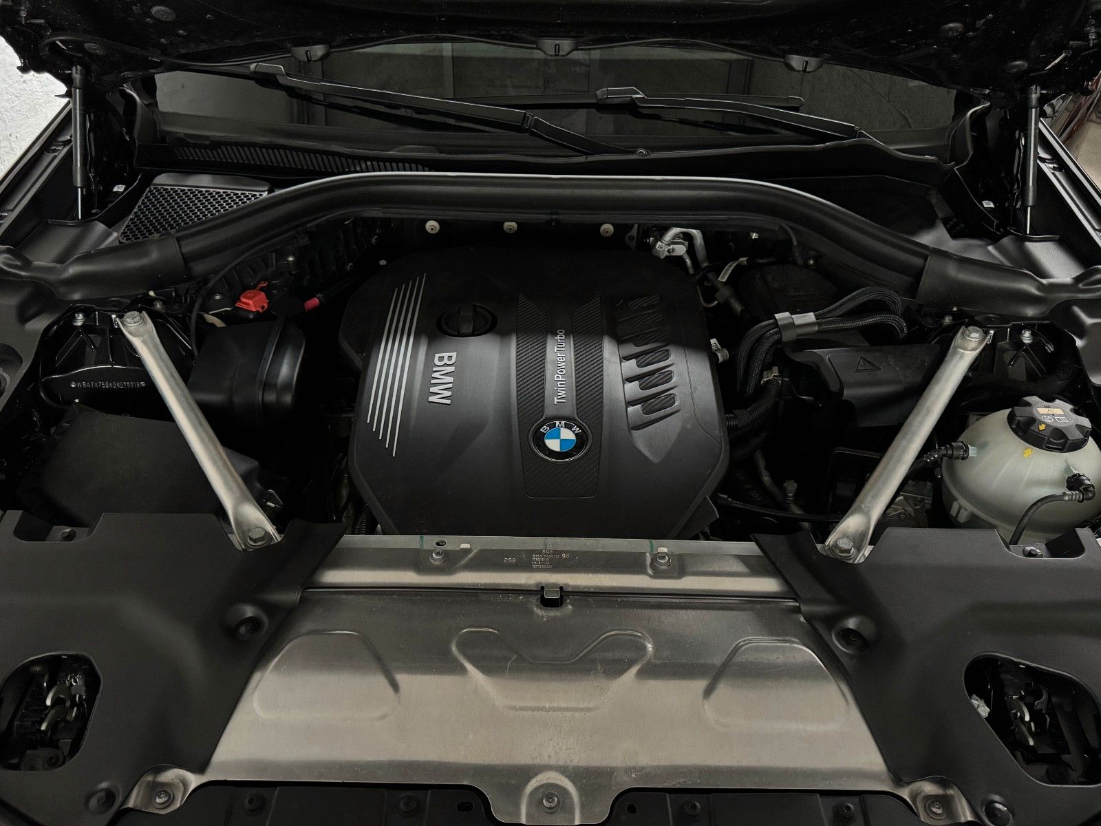 Fahrzeugabbildung BMW X3 xDrive 30d xLine Akustik StHzg. ACC HuD 360°