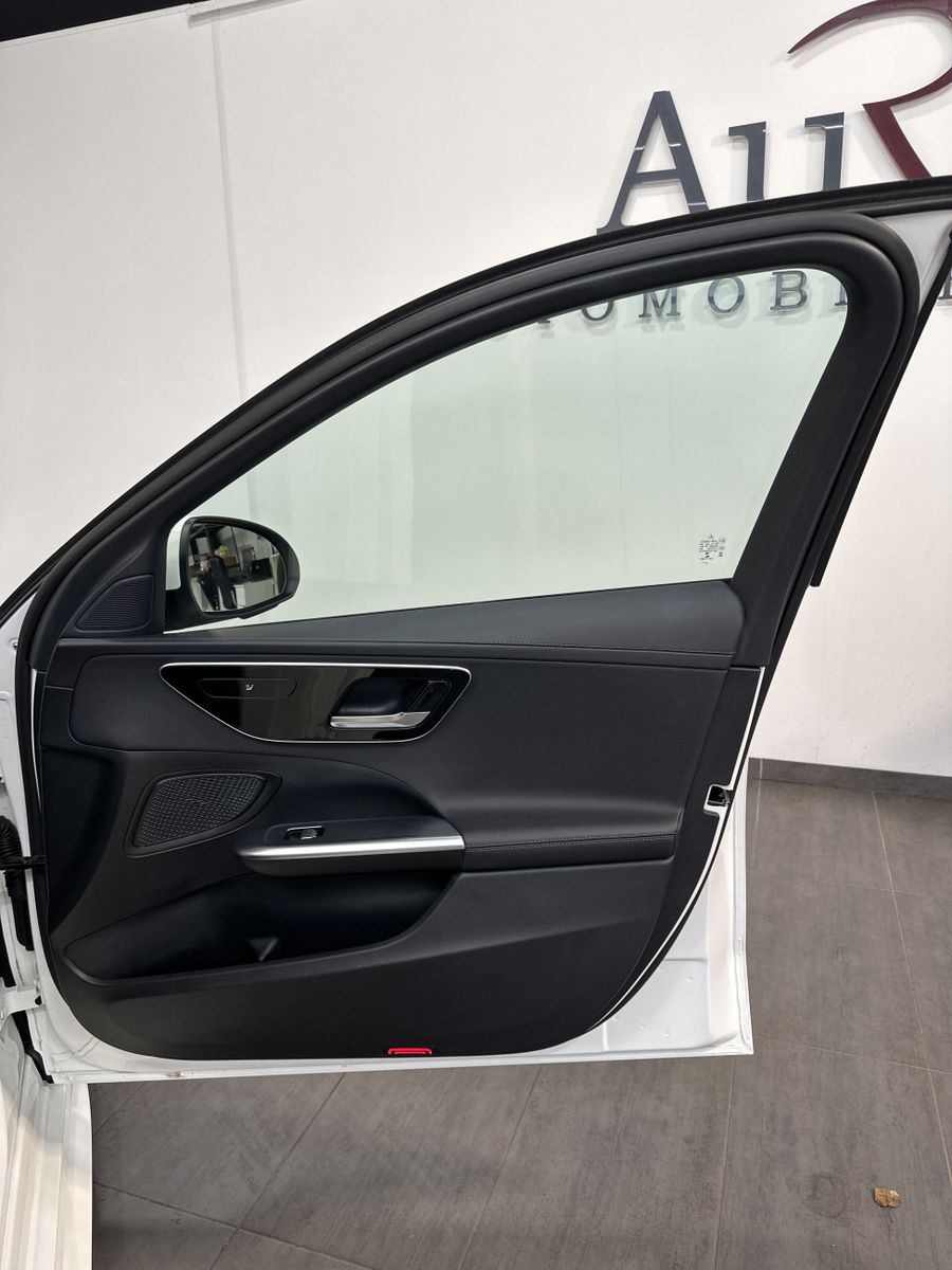 Fahrzeugabbildung Mercedes-Benz C 220d T 4M AMG-Line NAV+LED+ACC+360°+STANDHEIZU