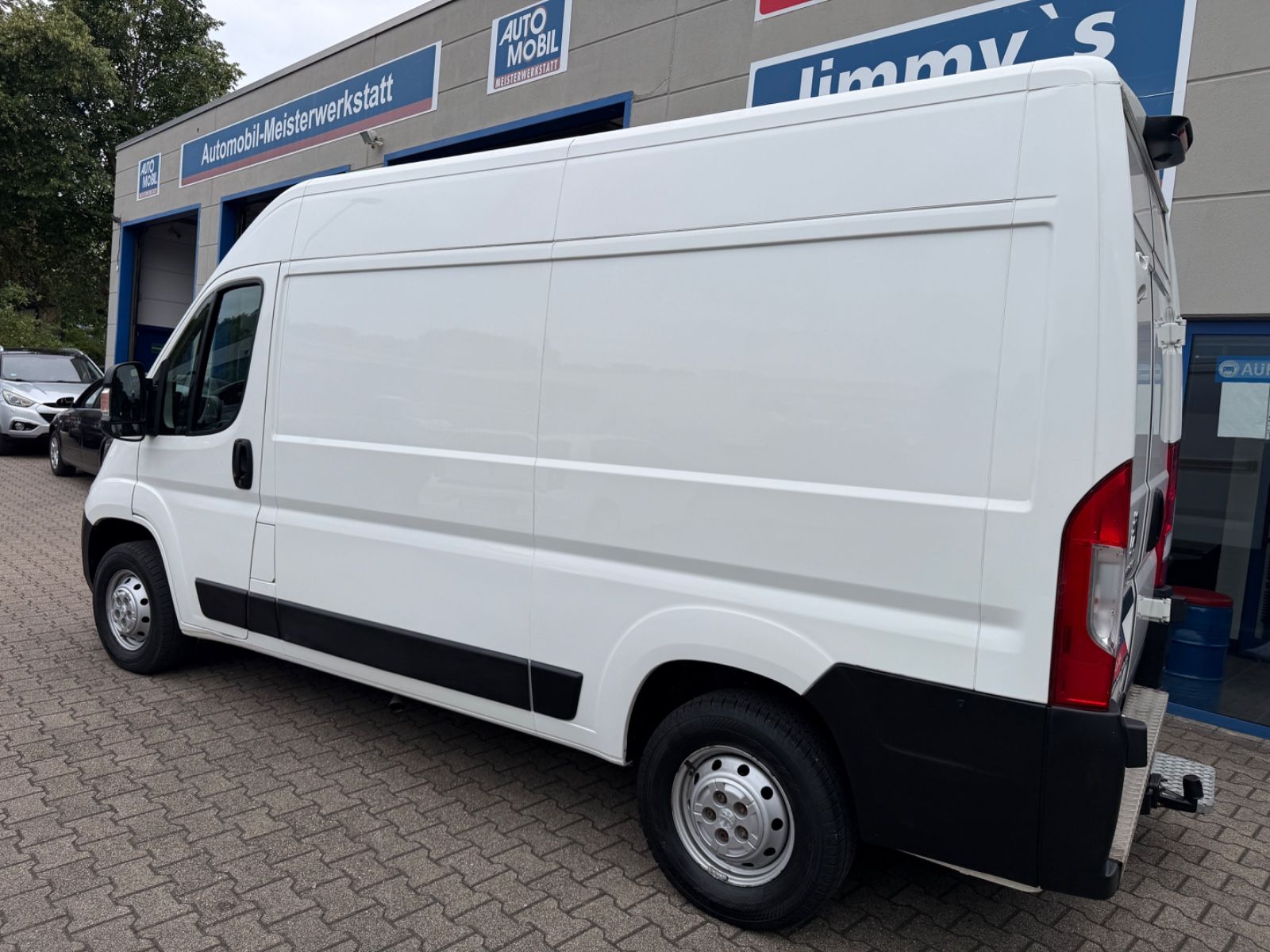 Peugeot Boxer Kasten Hochraum 335 L2H2 Premium BlueHDi 1 imagem 3