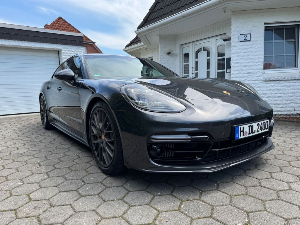 Image of Porsche Panamera