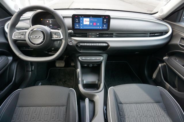 600 Hybrid 1.2 T 100 PS KOMFORT + Winter PAKET
