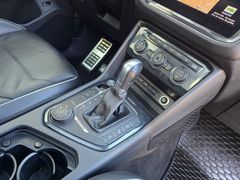 VW Tiguan Highline 4Motion 2,0TDI R-Line Standheizu